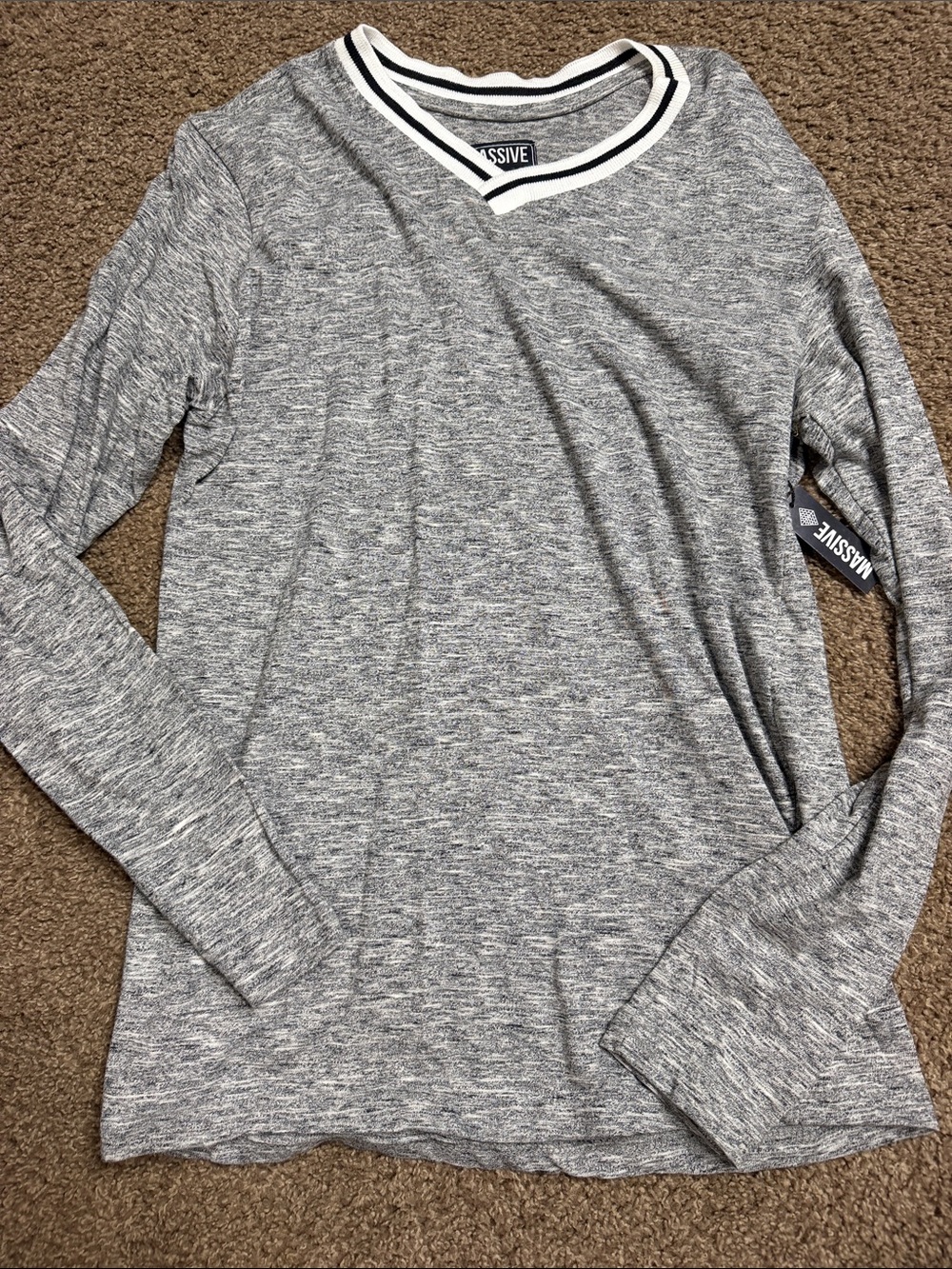 Massive Men's Long Sleeve Heather Gray V-Neck Tee